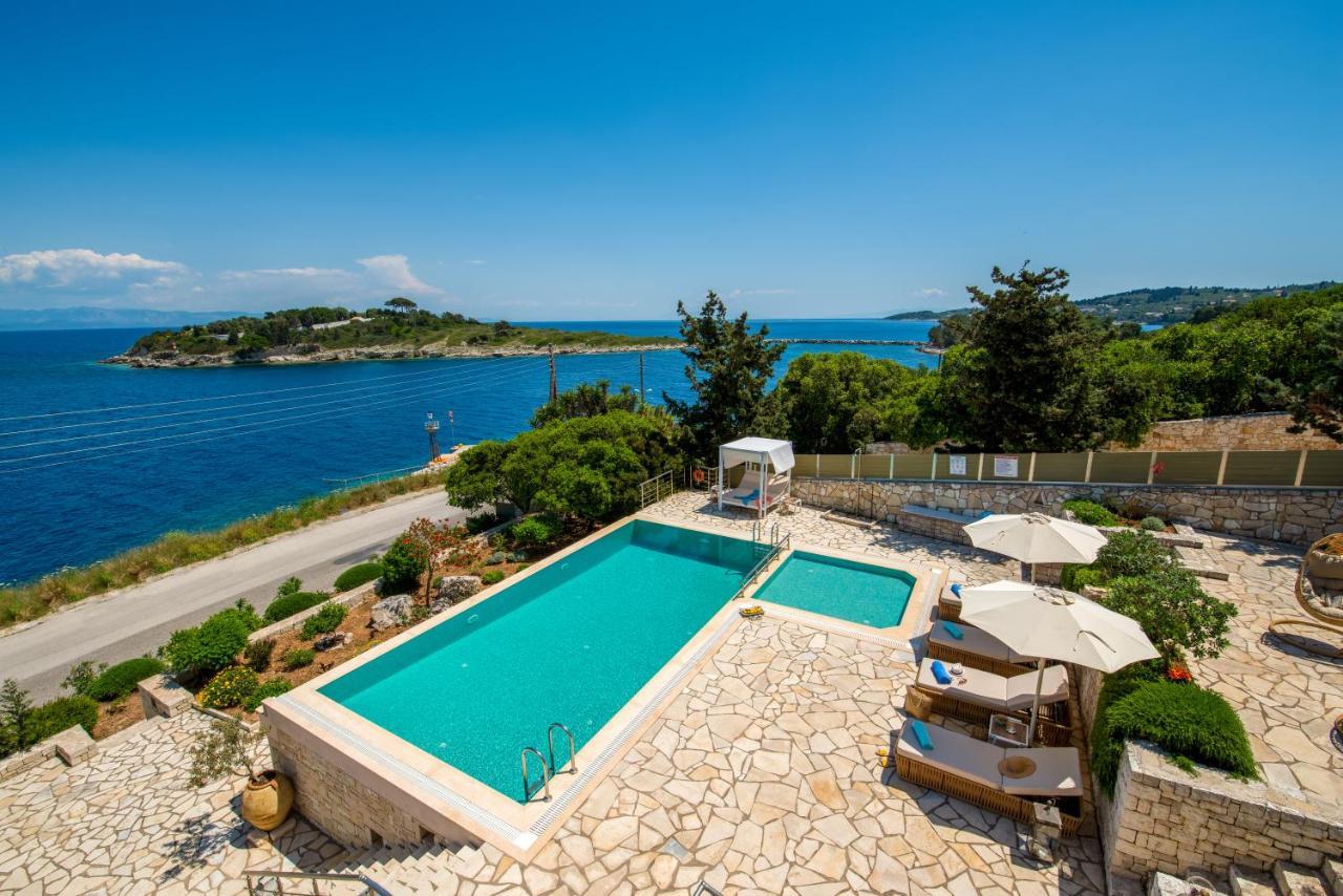 Villa Terra Del Nonno With Sea Views & Pool Гайос Экстерьер фото