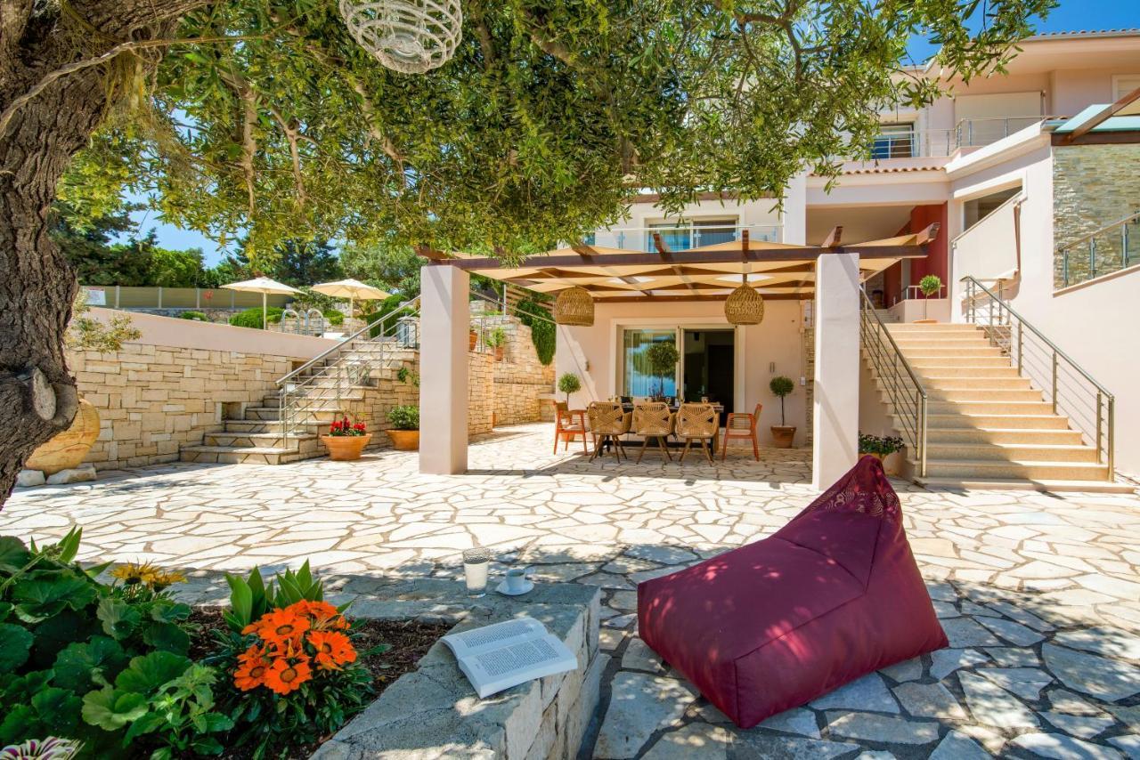 Villa Terra Del Nonno With Sea Views & Pool Гайос Экстерьер фото