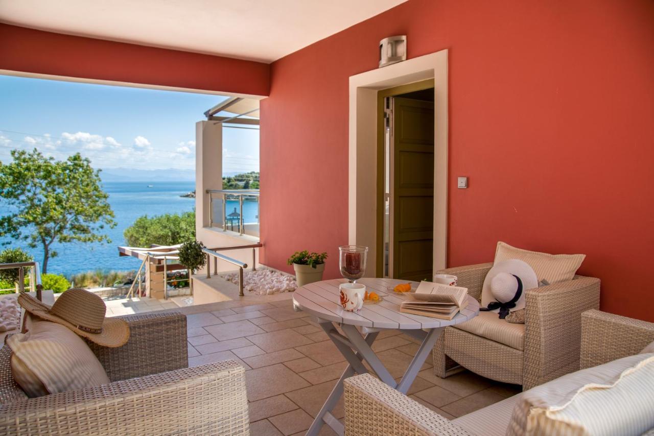 Villa Terra Del Nonno With Sea Views & Pool Гайос Экстерьер фото